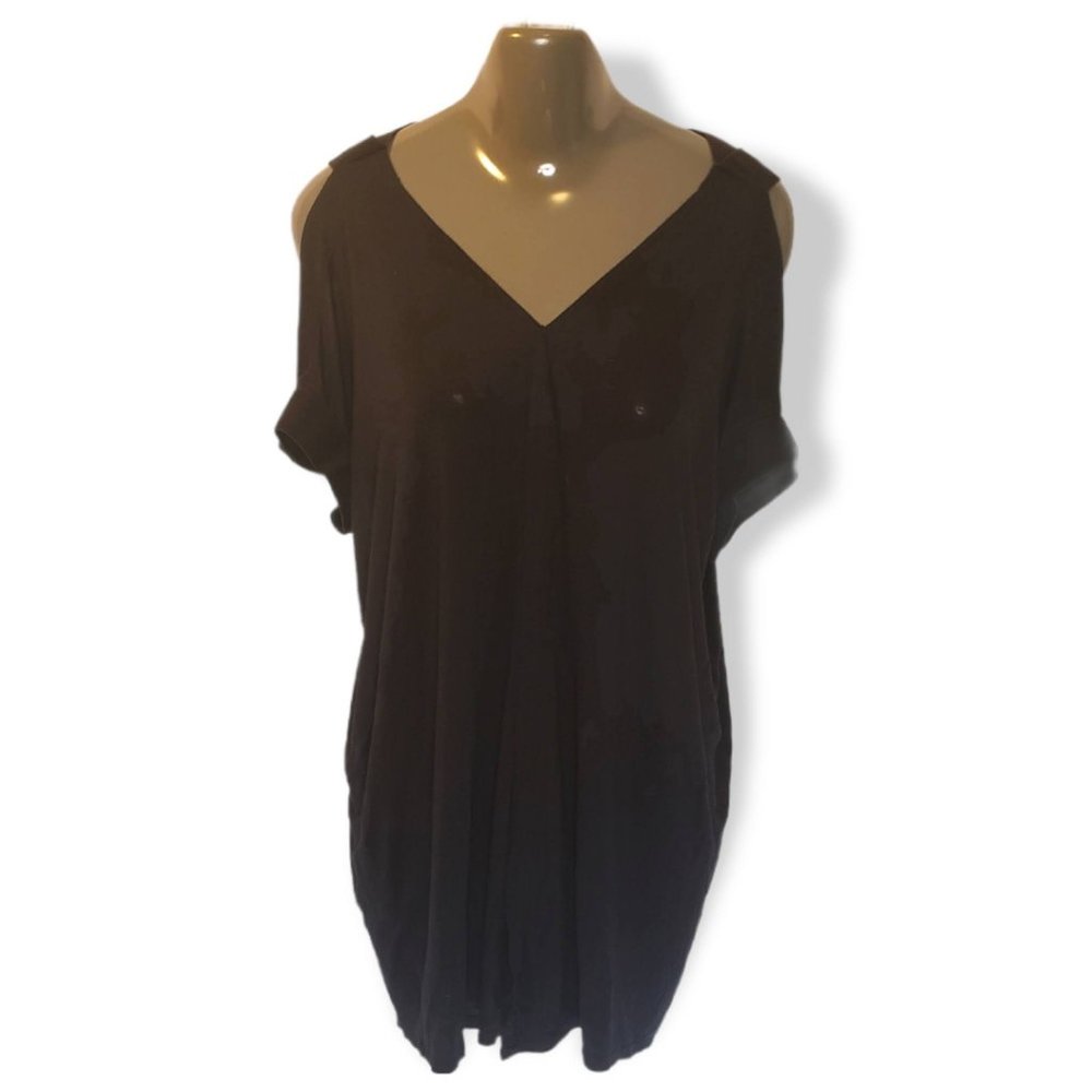 Nene Leaks Women's Black Short Sleeve V-Neck Shirt Top - Size XL